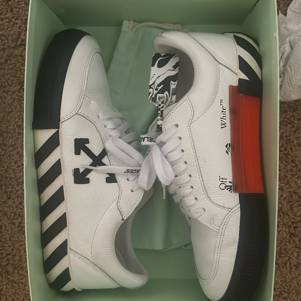 Off white vulc low size 43euro
